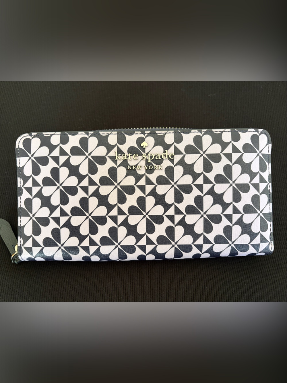 Kate Spade Purple and White Floral Tile Zip Wallet